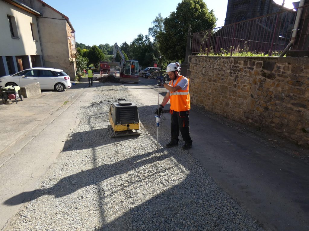 Layer by Layer Compaction Control PANDITO dynamic cone penetrometer DCP Layer by Layer Compaction Control PANDITO dynamic cone penetrometer DCP