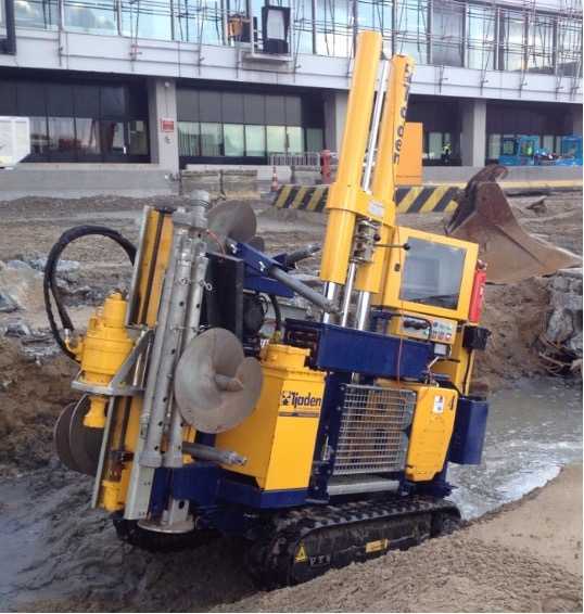 Midi CPT Crawler Cone Penetration Test A.P. van den Berg