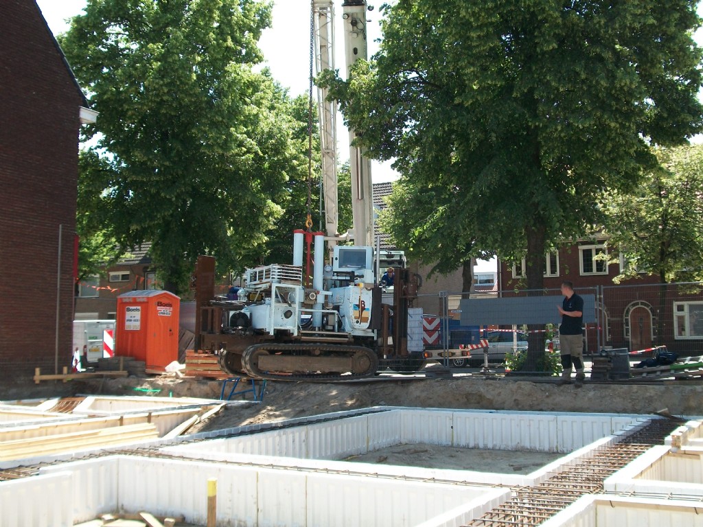 Midi CPT Crawler A.P. van den Berg crane lift