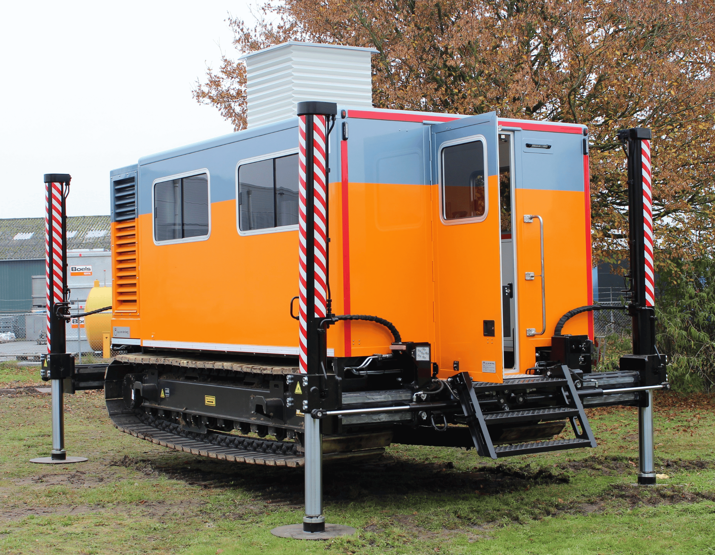 CPT Crawler Extended Jacks A.P. van den Berg CPT Crawler Extended Jacks A.P. van den Berg